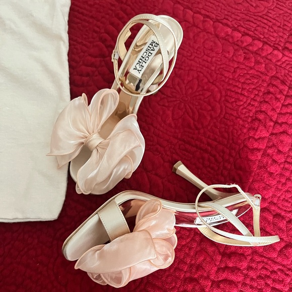 Badgley Mischka Bow Heels, Nessie - Picture 4 of 5